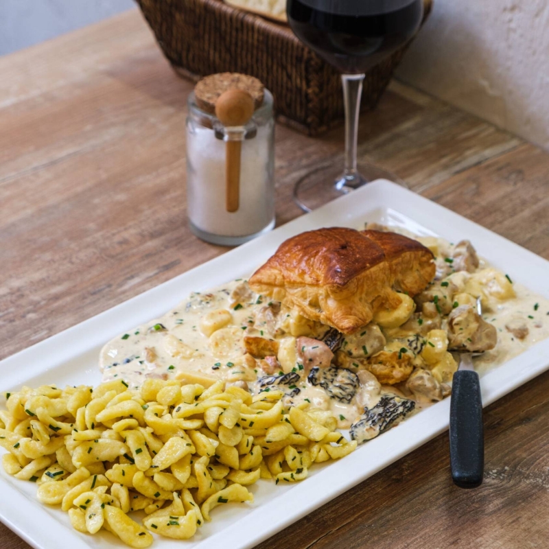 Le restaurant - La Batisse - Crémieu - restaurant CREMIEU